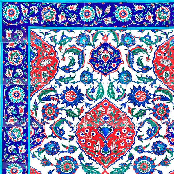 iznik tiles in selimiye mosque detail